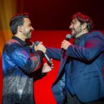 Luis Fonsi Instagram - Que bonito es compartir, y más cuando lo haces con gente que uno quiere, respeta y admira. Gracias @manuelcarrasco_ , @pablolopezmusic , @antoniorozco10 , @abrahammateo y @elsatortondar por acompañarme en mi concierto. Los quiero y me quedo corto 🙌🏼 #25AñosTour 📷: @nabscab