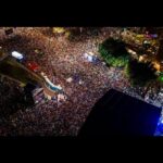 Luis Fonsi Instagram - 400 mil personas cantando mi canción 🤯 Que locura!!! Tenerife, ustedes están fuera de liga! Los amo❤️#25AñosTour Tenerife, Islas Canarias, España