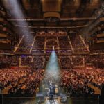 Luis Fonsi Instagram - Lo de anoche fue… demasiado! Honestamente no tengo palabras. 1er show de la gira, sold out Wizink Center, Madrid on 🔥, celebrando 25 años de sueños cumplidos. Gracias… Los amo tanto! Madrid, Spain