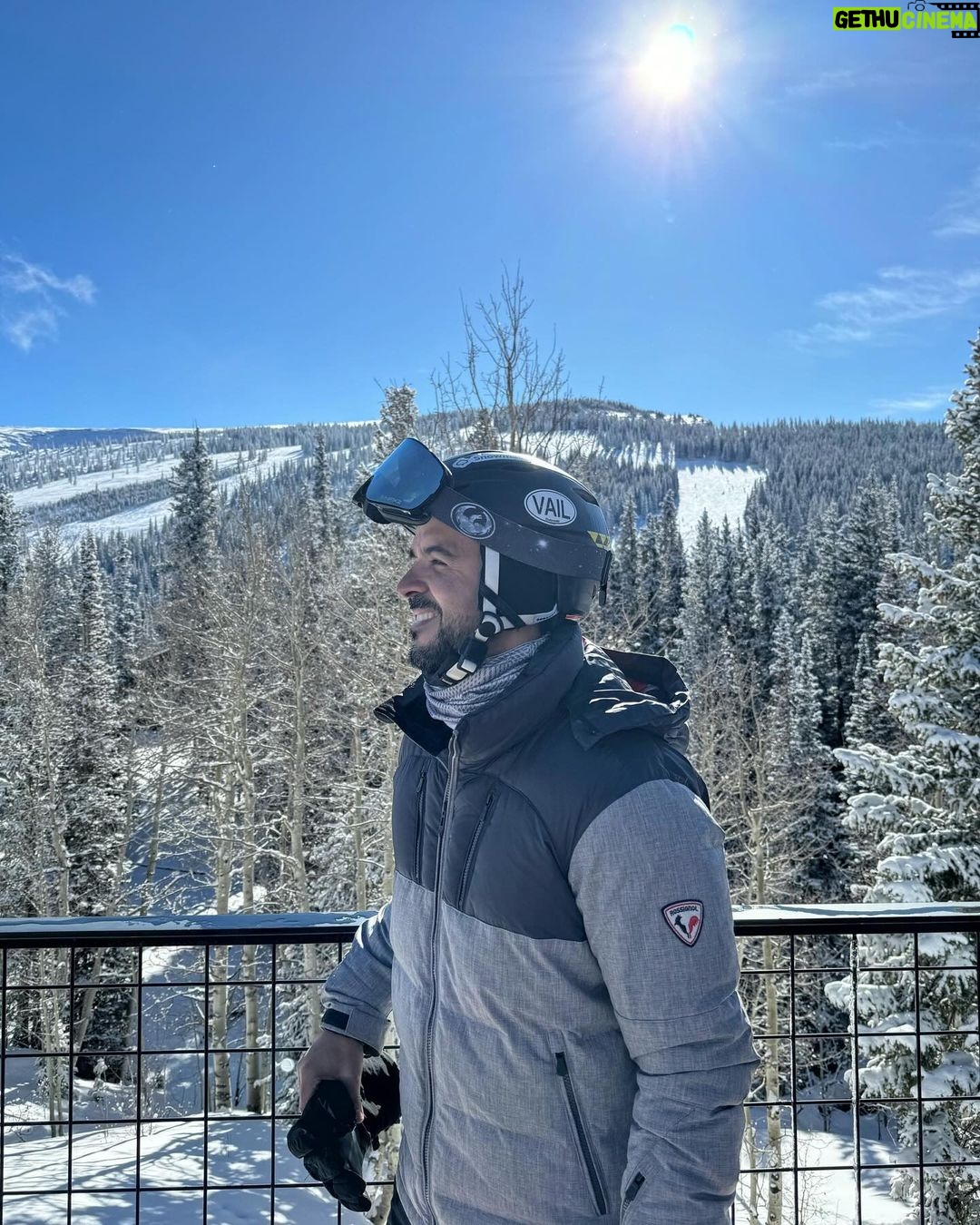 Luis Fonsi Instagram - “Es más fácil llegar al sol que a tu corazón…” ☀️ ❄️♥️ Top Of Snowmass Mountain