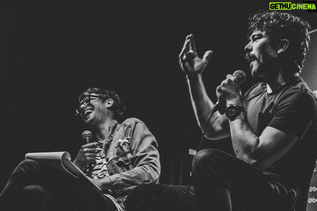 Luke Arnold Instagram - What a night! What beautiful friends. What generous fans! What a host in Schmitz. What a guest in Minch! What a photographer in @marseyb Many more photos to come! #thelastsmileinsundercity The Vanguard
