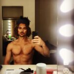 Luke Arnold Instagram – Some Shakespeare in Love backstage selfies. I played 5 characters but one of those characters played two other characters. 
Nice to not have to wear makeup for a while. I miss the frocks though.