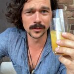 Luke Arnold Instagram –