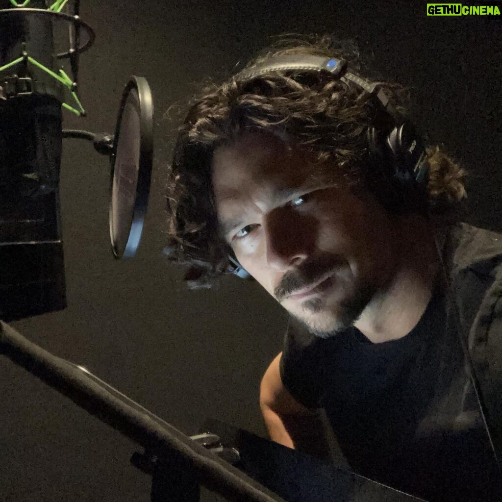 Luke Arnold Instagram - Recording the audiobook for Dead Man in a Ditch. Feels good to be back in Sunder City !