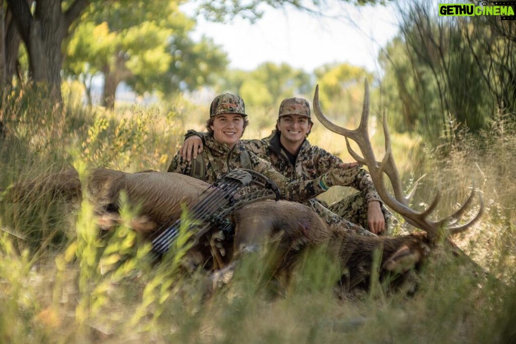Luke Bryan Instagram - Nothing like a trip out to Colorado with my boys to close out elk season