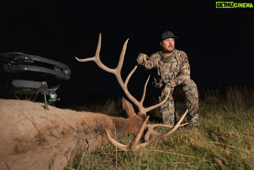 Luke Bryan Instagram - Nothing like a trip out to Colorado with my boys to close out elk season