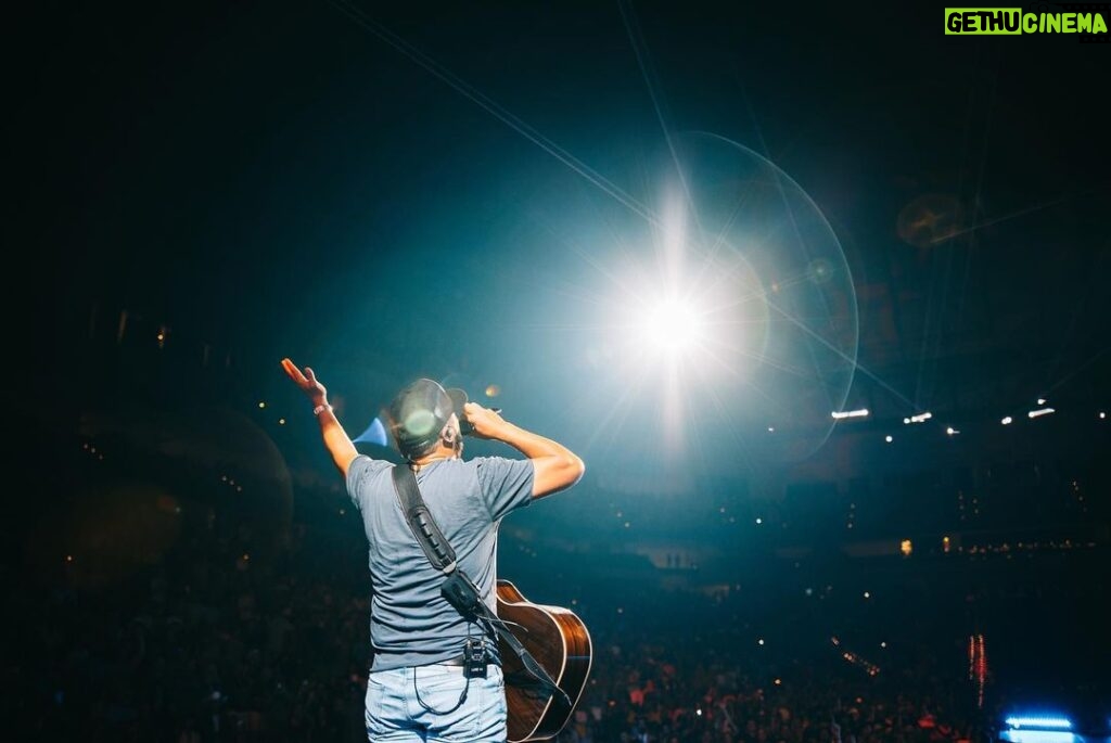 Luke Bryan Instagram - Everything is bigger in Texas, including the energy. Thank you for always giving us a warm welcome, Dallas, Ft. Worth, and Tulsa, OK.