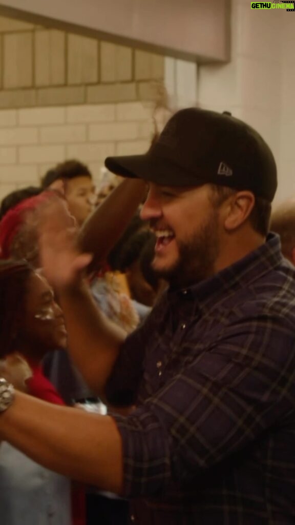Luke Bryan Instagram - We are 3 weeks away from the season premiere of #IDOL. There is so much to love about Leesburg, Georgia. I’m here to tell you what some of my favorite things are about my hometown!