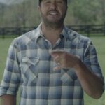 Luke Bryan Instagram - This week farmers are gathering from all over the country for the @farmprogress Show in Decatur, Illinois, where they’ll learn all about the newest developments in agriculture. My friends @bayer4cropsus, @bayerus, and I would like to thank these farmers for all that they do. Share your love to these farmers with #HerestotheFarmer. #BayerPartner #FarmTour2023 #FPS23