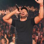 Luke Bryan Instagram - POV: you’re front row at my show #BeerInMyHand