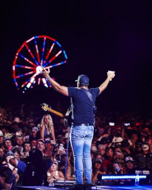 Luke Bryan Instagram - Didn’t want this weekend to end! Thank you @fasterhorsesfestival, @windycitysmokeout, and Hershey! #CountryOnTour