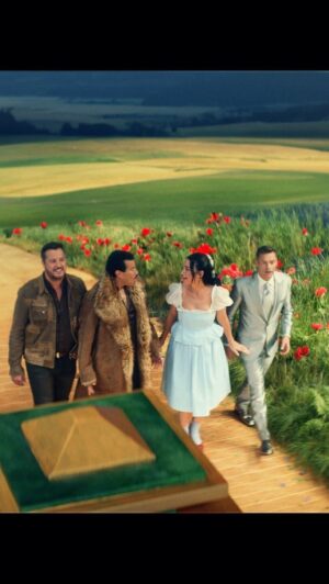 Luke Bryan Instagram - Somewhere over the rainbow the next #AmericanIdol will be found! Join us on the Golden Ticket road Feb 18 on ABC and stream on Hulu.

THE WIZARD OF OZ and all related characters and elements © & ™ Turner Entertainment Co. (s23)