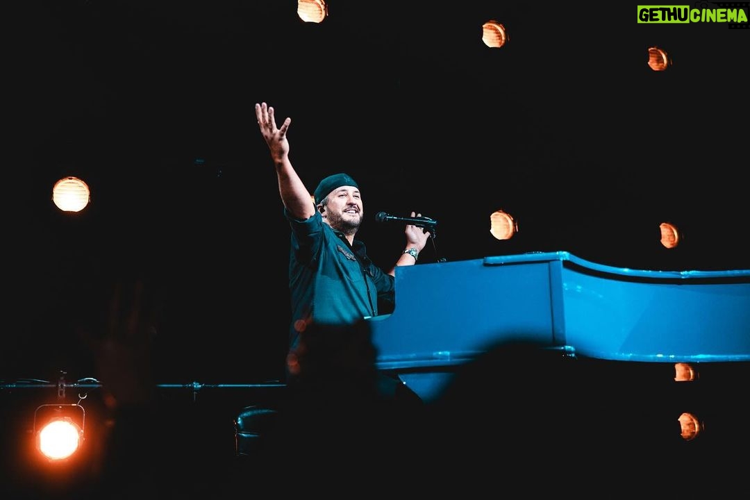 Luke Bryan Instagram - Lighting it up in Vegas this weekend. #LukeInVegas Resorts World Las Vegas