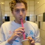 Luke Hemmings Instagram - Swipe for super exclusive all access rockstar never before seen backstage footage 🚨🤟🏼