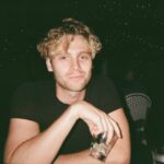 Luke Hemmings Instagram - last couple of weeks with my executive producer 🐷