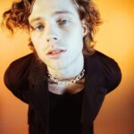 Luke Hemmings Instagram - swipe for the real me