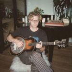 Luke Hemmings Instagram - last couple of weeks with my executive producer 🐷