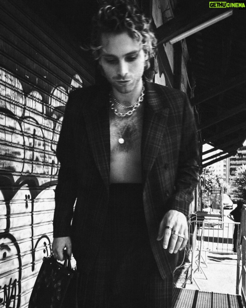 Luke Hemmings Instagram - A weekend in Milan 🤍 Thank you for having me. Swipe for chest hair and olympic level athleticism 🫣
