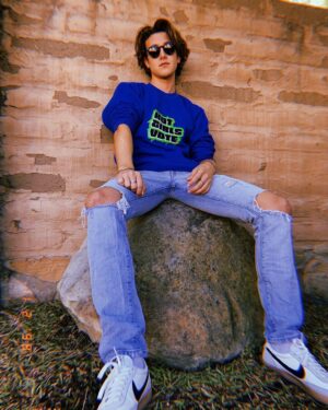 Luke Mullen Instagram - Guys we are TWO DAYS AWAY from the  most important election of our generation. Listen to the shirt: HOT GIRLS VOTE 😍 So click the link in my bio to find out where to vote on Election Day and who to vote for! @nextgenamerica