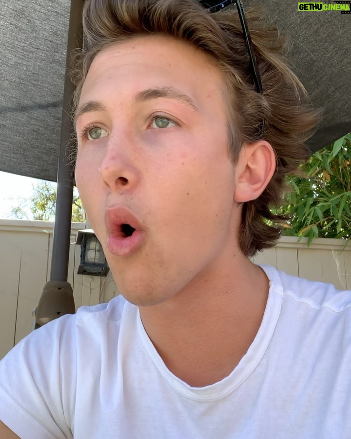 Luke Mullen Instagram - 9 teen!! Please register to vote (link in bio) and request mail in ballots (link in stories) TODAY!!!! Have a happy Lukeās Birthday celebrationš„³