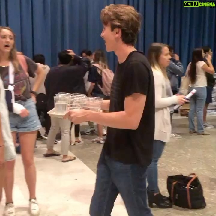 Luke Mullen - 29.7K Likes - This is what democracy looks like baby!!! Out here at the UCLA voting center passing around water and making sure ppl stay in the long ass lines to cast their vote! Hope everyone had a great #supertuesday