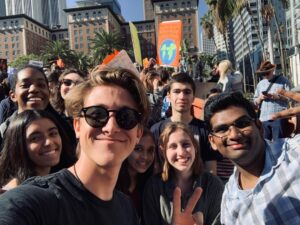 Luke Mullen Instagram - @firedrillfriday went off!! 🔥We ALL need to come together and STRIKE for a clean and livable future NOW! Our world is being destroyed by big polluters, and we have a very short time to save it, so JOIN @firedrillfriday and other groups like @fridaysforfuture and @earth_uprising to strike for your future 🌎Always inspired by the work of all these inspiring climate activists! 🙌🏼
