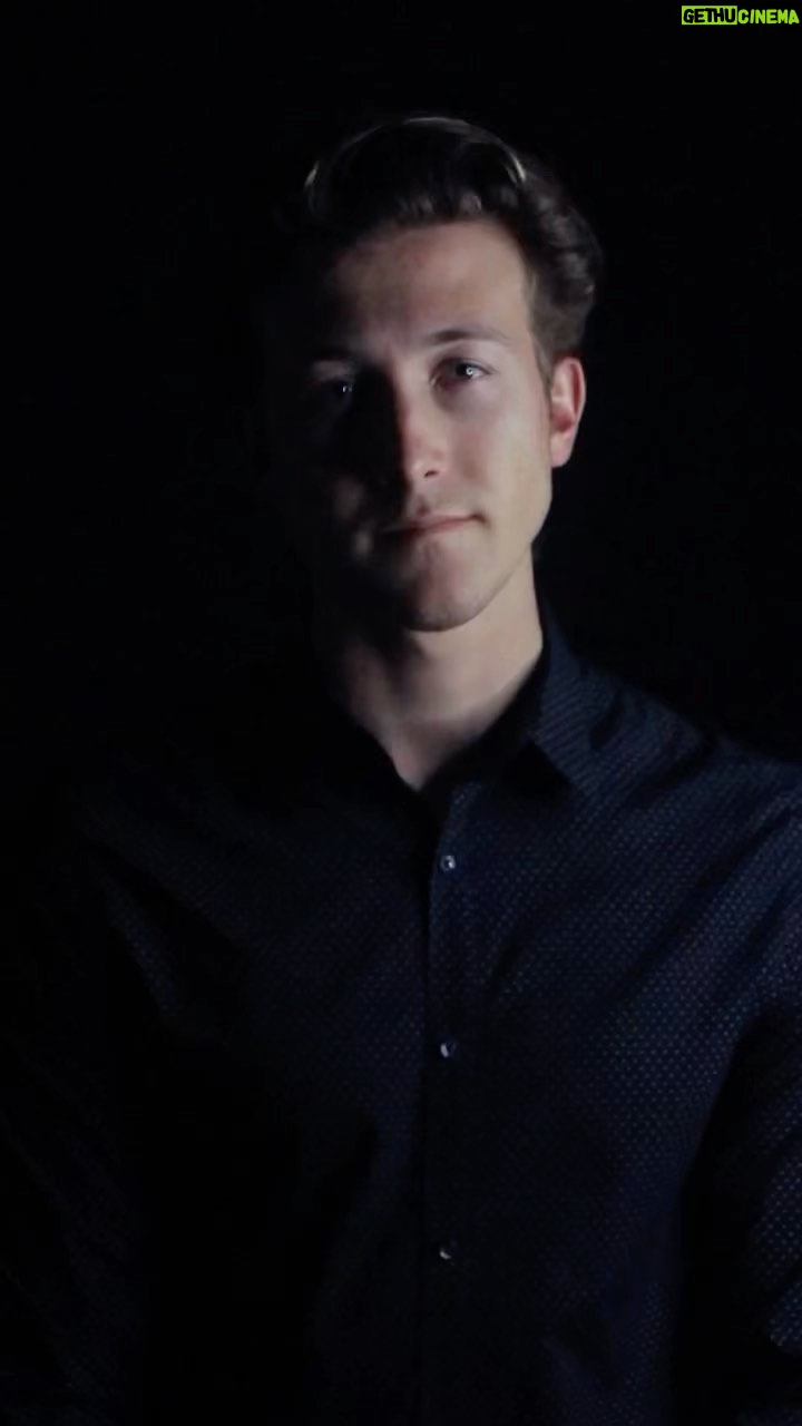 Luke Mullen Instagram - Your vote DOES matter. Guys, these upcoming midterms will be crucial in the fight against climate change, LGBTQ+ rights, and so many other issues that are currently under threat. Click the link in my bio to register to vote TODAY.