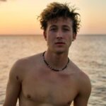Luke Mullen Instagram - TW: Shameless Thirst Trap Boundary Waters, 4 million acres of the most beautiful and pristine habitat in the United States, will soon become a waste site for a mine. This will not only kill innumerable plants and animals, but HUMANS too. It’s seriously f*cked up. But GUESS WHAT?? We can save this place. Basically, all we have to do is write enough letters telling the government to not open up this spot to mining by January 19th, and they are legally obligated to review the comments we send in. Click the link in my bio (it takes 1 minute) to sign the petition and tell the government we want to SAVE THIS PLACE!!!!!! (Link in bio to sign and learn more!!) (Photo creds to the talented @zach_dink77