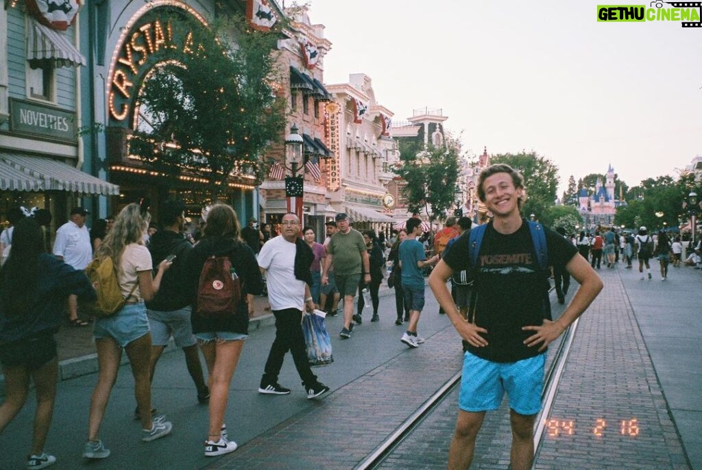 Luke Mullen Instagram - Donald Dork at Disneyland