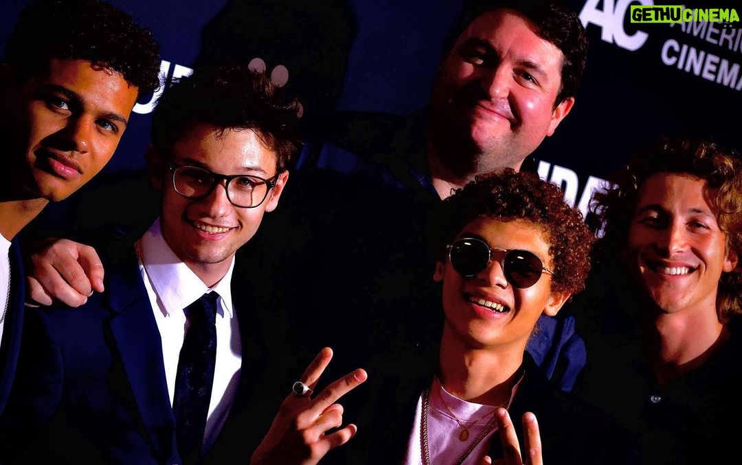 Luke Mullen Instagram - LA premiere of V/H/S/99 with the boys!!! Had a blast making this crazy ass flick with the heartthrob squad, everyone better go stream it October 20th on @shudder 😈😈😈