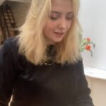 Lula Cotton-Frapier Instagram - @yellestagram « j’veux un chien »
