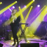 Lula Cotton-Frapier Instagram - Et si on créait ensemble un clip pour « J’aime pas l’hiver » ❄️Swipez et partagez avec vos amis❄️ (Mail accessible sur mon profil) De la chaleur pour l'hiver