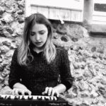 Lula Cotton-Frapier Instagram - Je n’ai pas pour habitude de raconter ma vie privée Mais voilà ce foutu virus est en train d’emporter ma grand mère. Impossible de la joindre, ou la rejoindre, l’impuissance est totale. Si on arrive à lui faire parvenir un téléphone, et que son état le permet, j’espère qu’elle pourra l’entendre. En attendant je partage ce morceau d’un grand homme parti hier, Christophe. Ce n’est pas parfait c’est juste une pensée.