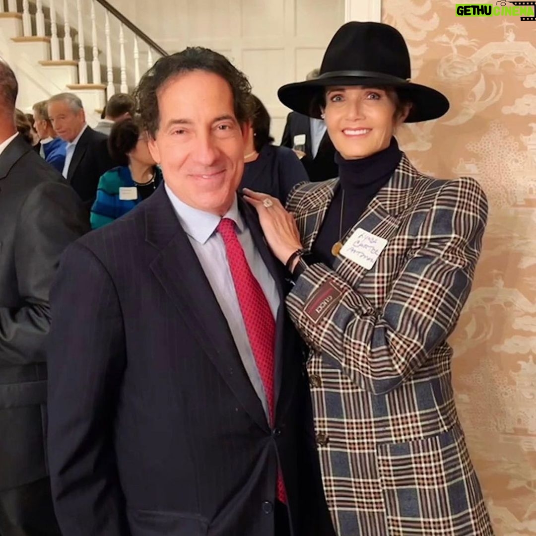 Lynda Carter Instagram - To @repraskin… Thank you so much for sharing this private news with us. I have no doubt, you will fight Diffuse Large B Cell Lymphoma with the same gusto and laser sharp focus you have shown throughout your life and leave no stone unturned. Forget politics: this is what it means to be human. Your family, your friends, and Americans everywhere are cheering you on. Sending my love 💫💫💫