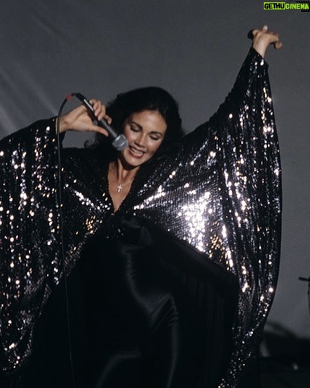 Lynda Carter Instagram - Happy New Year! I hope you sparkle and shine as much as you can in 2024. ✨
