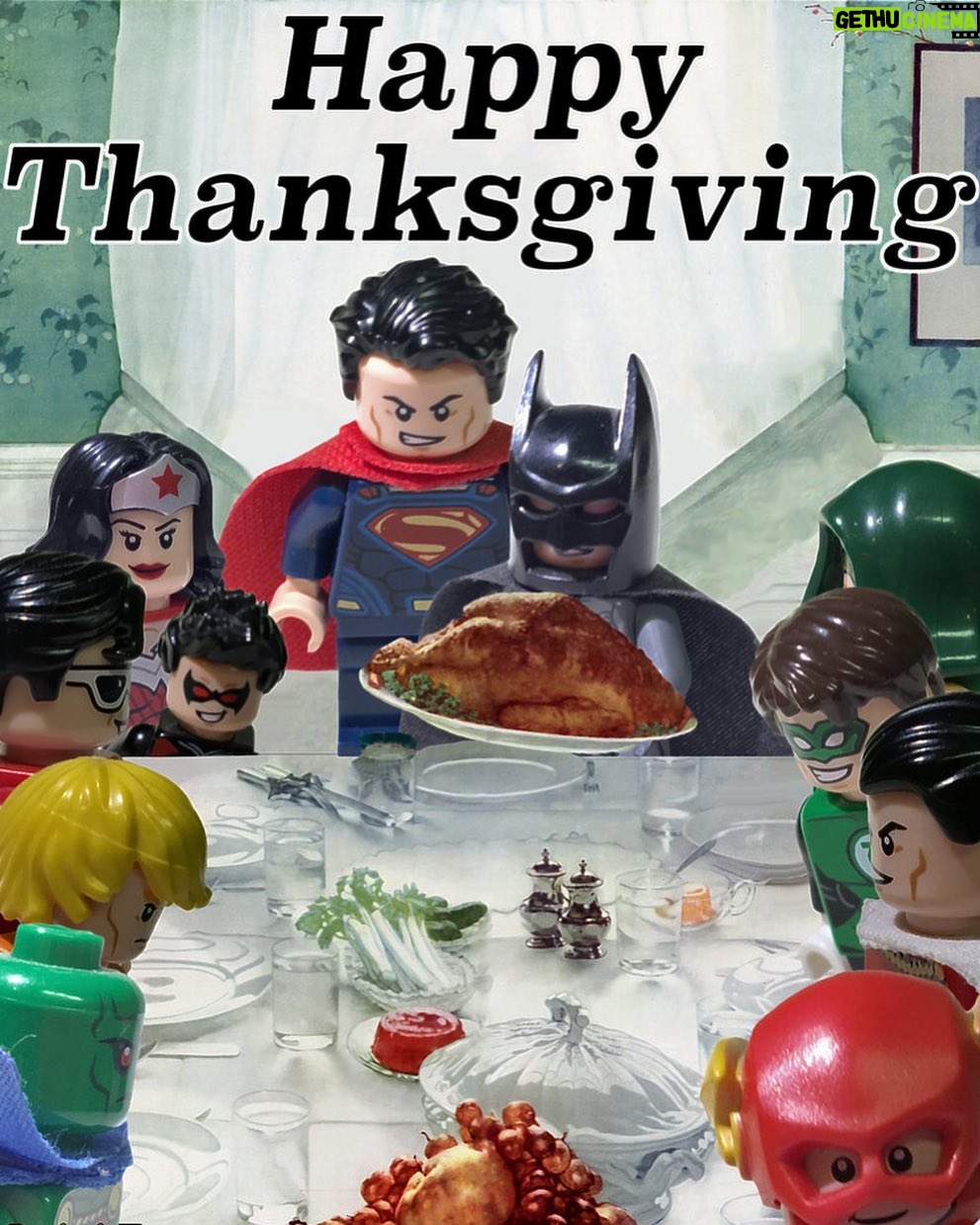 Lynda Carter Instagram - I’m so grateful for my two beautiful children and the many wonderful friends and family I love near and far. Happy Thanksgiving!