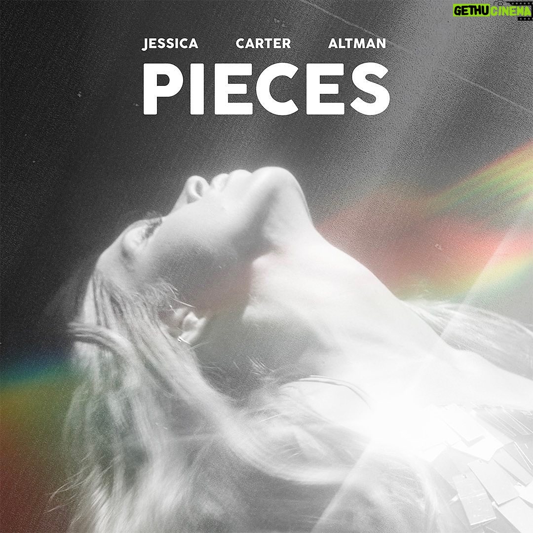 Lynda Carter Instagram - Since she was born, @jessica.carter.altman has owned a very large piece of my heart. So proud to watch her become such a talented singer-songwriter. You can listen to #pieces on 6/23 🎶 #newmusic