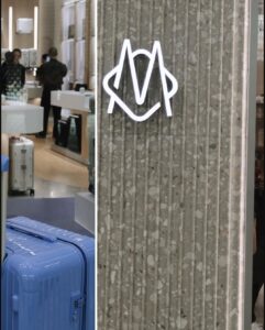 Lynn Lim Instagram - Hello @rimowa TRX. @absolutemana @bycolinofficial @plikamakeup @raeseok @mavisang_sc @shawncutlergroup @ientertainmentgroup TRX Exchange 106