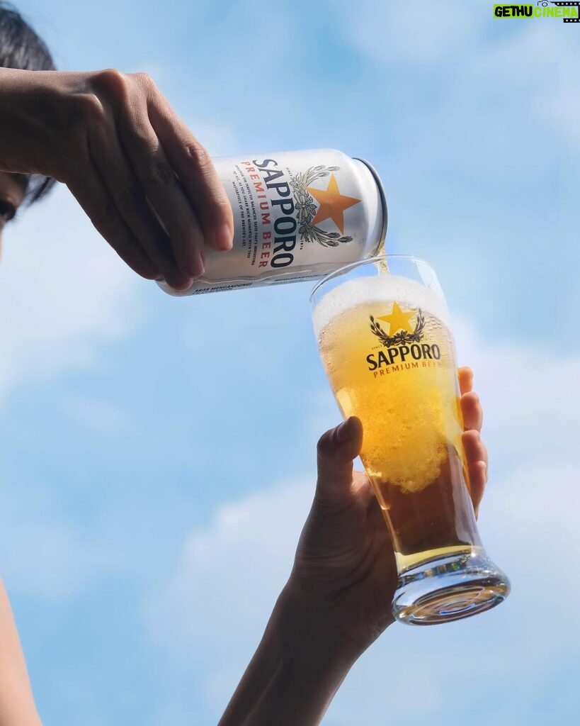 Lynn Lim Instagram - The distinctive taste of Sapporo Premium Beer really satisfies my palate and leaves me refreshed under this weather 🍺☀️ Originated from Sapporo, Hokkaido in 1876 – this iconic first beer of Japan is known for its crisp and refreshingly smooth taste, brewed using only the finest quality ingredients. Sapporo is a Japanese Premium Lager and is actually the first beer of Japan! Definitely a beer to look out for at your nearest supermarket and e-retailers. For non-Muslims, 21+ only. If you drink, do not drive. Please #CelebrateResponsibly @SapporoMY #SapporoPremiumBeer #TheIconicFirstBeerOfJapan