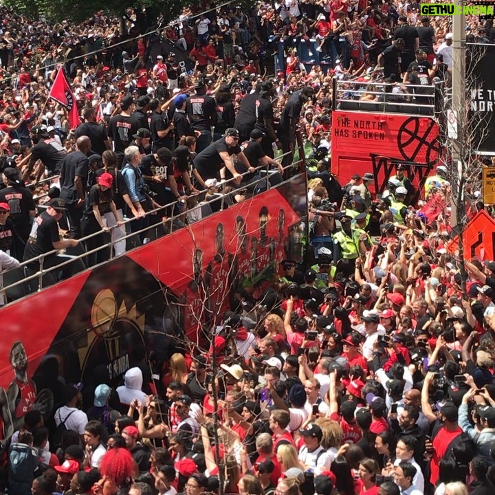 Lyriq Bent Instagram - A moment in history!!! This is how we do it in Tdot eh! #raptors #nbachamps2019 #tdot #wethenorth #canada #repeat