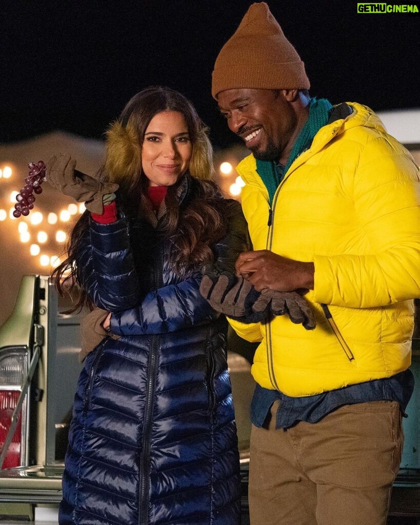 Lyriq Bent Instagram - It’s never too early for Christmas cheer❤🎄 You won’t want to miss my movie #AnIceWineChristmas on Friday, November 12th as part of the #ItsAWonderfulLifetime Christmas line-up, only on @lifetimetv!
