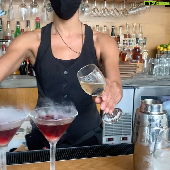 Lyriq Bent Instagram - @gina.gonsalves makes an impressive berries and bubbles! But I’m still about business. #actorslife #dancerlife #lovelife #Lalife #imblessed