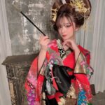 MARiA Instagram - MARiA 写真集第4弾『美姫　HIME』 本日発売日です❤️ 早い方はもう届いたよって方もいるかな？？ ドキドキ💓 届いたら感想教えてね♡ みんなのお気に入りのMARiAは見つかるかなー？ リリイベも沢山決まったので ぜひ愛にきてねっ 詳細はHPで✨ #MARiA #美依礼芽 #小美 #GARNiDELiA #花魁　#写真集
