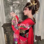 MARiA Instagram - MARiA 写真集第4弾『美姫　HIME』 本日発売日です❤️ 早い方はもう届いたよって方もいるかな？？ ドキドキ💓 届いたら感想教えてね♡ みんなのお気に入りのMARiAは見つかるかなー？ リリイベも沢山決まったので ぜひ愛にきてねっ 詳細はHPで✨ #MARiA #美依礼芽 #小美 #GARNiDELiA #花魁　#写真集