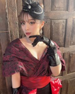 MARiA Instagram - 日付変わりましたので 本日MARiA写真集第4弾『美姫 HIME』 発売日ですっっっ！ みんなの手元に今日から届いていくのねっ♡ ドキドキっ。 届いたらぜひ感想お待ちしてます😘🫶🏻✨✨✨ #MARiA #美依礼芽 #小美　#写真集 #GARNiDELiA