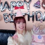 MARiA Instagram - 今日は生放送で ちょっぴり早めのお誕生日お祝いもしてもらいましたっ。 ファンのみんなからのサプライズ動画があまりにも素晴らしくて、、、本当に泣けた。。。 きっとすごい時間をかけて準備してくれたんだね。 本当に本当にありがとう。。。 そしてこんな素敵な放送の時間を作ってくださったYOUKUのスタッフの皆様にも感謝です。。。 皆さんの愛に感謝します😭✨❤️ 谢谢你们的爱😭 #GARNiDELiA #MARiA #美依礼芽 #小美