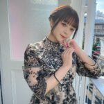 MARiA Instagram - 先日、大好きな後輩ちゃんたちの結婚パーティーにお祝いに行ってきまして😉🩷おめかしスタイルです。 @bettie_tokyo @yumiko__yamamoto さんにヘアアレンジ可愛くしてもらいましたーっ☺️ いやぁ、それにしても超ハッピーで超素敵なパーティーだったなぁ♡呼んでいただいてとっても嬉しかったです✨ 私にとっても一生忘れられない特別な時間になりました、、、✨ 本当に本当におめでとう㊗️ 今年は私の仲良しさんたちがたくさん結ばれていって 幸せのお裾分けたくさんいただいてますっ。 大好きな人の『幸せ』は自分のこともとても幸せな気持ちにしてくれます✨ #MARiA #おめかし #party #weddingparty
