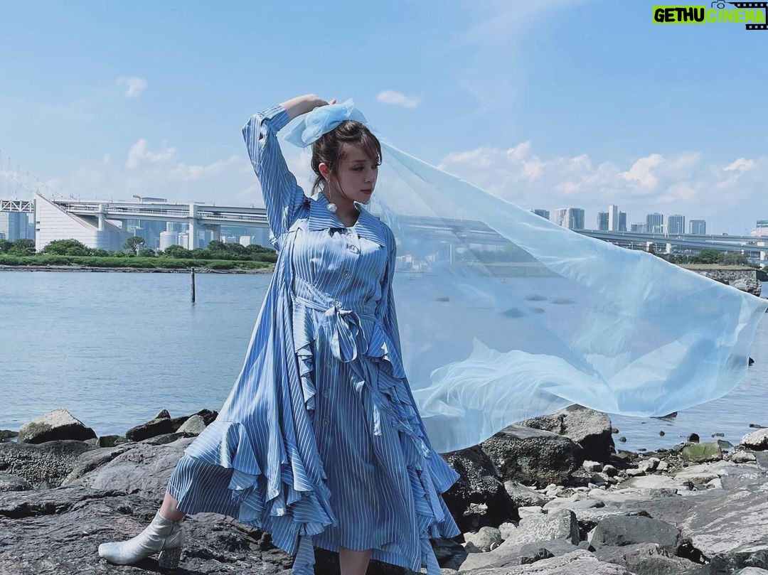 MARiA Instagram - 私は自分らしくしか生きられないから 君の好きな私じゃない時もあるかもしれない 君が欲しいものをあげられないかもしれない その時、その場所、その会場、 できること できないこと たくさんの高い壁を超えて 限られた条件の中で 君の前に立つことができている。 どんな時もキミを笑顔にしたくて幸せにしたいと 思っているけれど 時に望む姿じゃないかもしれない。 色んな想いが飛び交う みんな違うからこそ面白い 私は私として生きている キミも私もたった1人のORiGiNAL。 私が私らしく生きることが誰かの生きる意味になると信じて。