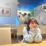MARiA Instagram - だいぶ遅めの投稿になりますがっ 新年のお正月🎍は 美味しい食事と温泉♨️と 神社にお参りにいって パワーを養ってきましたっ✨☺️ 素敵なお蕎麦屋さんだったので映え写真撮ってもらったから せっかくなのでアップしますっ🤣✨ おしゃれなだけでなく、もちろんお蕎麦もすんごくおいしかった🥹✨ 今年は辰年🐲だから 龍の神様が祀られている神社を色々巡れたらいいなぁ。 なんてこっそり思っていたり。 お参りすると 澄んだ空気の中で 余計な感情や色んなしがらみ それを取り払ったホントの自分の気持ちと向き合える そんな感覚になる。 ヒトは欲張りだから『無い』に目を向けがちで 『ある』に気付けなくなっていく。 『無い』より『ある』に目を向けて。 目に見えなくても必ずそこにある、そばにある 大切なこと 想い出して、忘れないで 大事に大事に生きていきたい。 そしてそんなことをふと思い出して立ち止まって見つめ合う きっかけになれるような歌を届けていきたい。 そんな1年。そんな一生。 さぁ！！！ 2024もがんばってこーーーーっっっ🔥🐉🐉🐉 #MARiA #美依礼芽 #小美　#2024 #やっぱりビール🍻　#啤酒