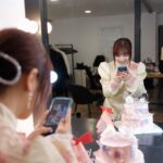 MARiA Instagram - 今日は生放送で ちょっぴり早めのお誕生日お祝いもしてもらいましたっ。 ファンのみんなからのサプライズ動画があまりにも素晴らしくて、、、本当に泣けた。。。 きっとすごい時間をかけて準備してくれたんだね。 本当に本当にありがとう。。。 そしてこんな素敵な放送の時間を作ってくださったYOUKUのスタッフの皆様にも感謝です。。。 皆さんの愛に感謝します😭✨❤️ 谢谢你们的爱😭 #GARNiDELiA #MARiA #美依礼芽 #小美